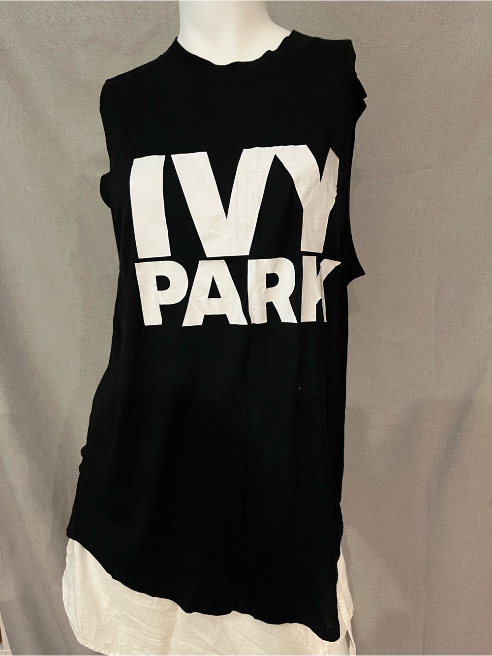 IVY PARK Black Sleeveless Logo Tank